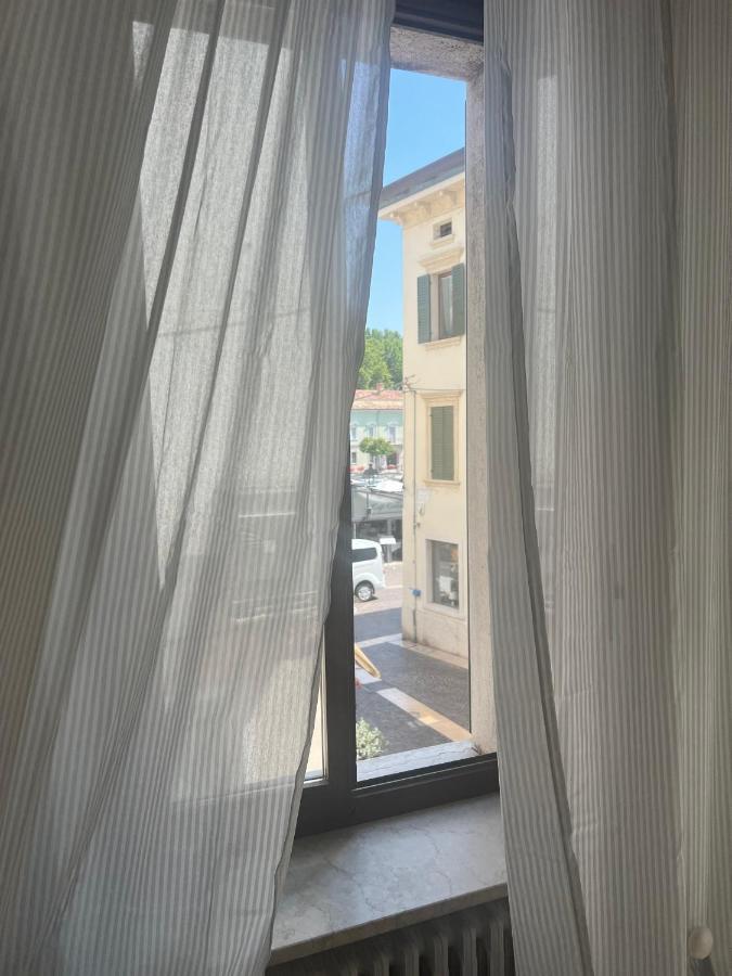 La Torretta Apartment Пескьера-дель-Гарда Экстерьер фото