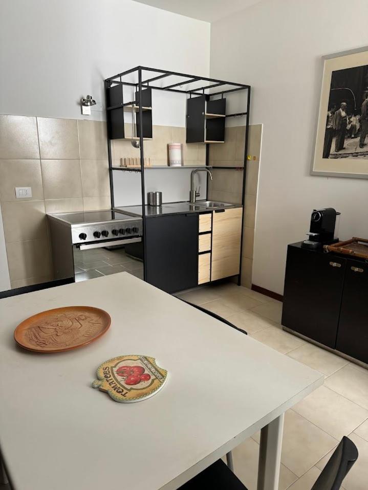 La Torretta Apartment Пескьера-дель-Гарда Экстерьер фото