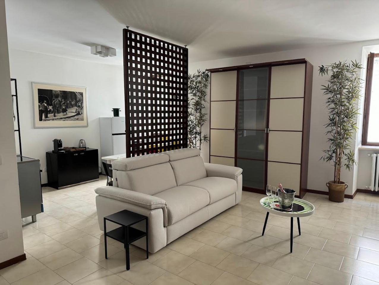 La Torretta Apartment Пескьера-дель-Гарда Экстерьер фото