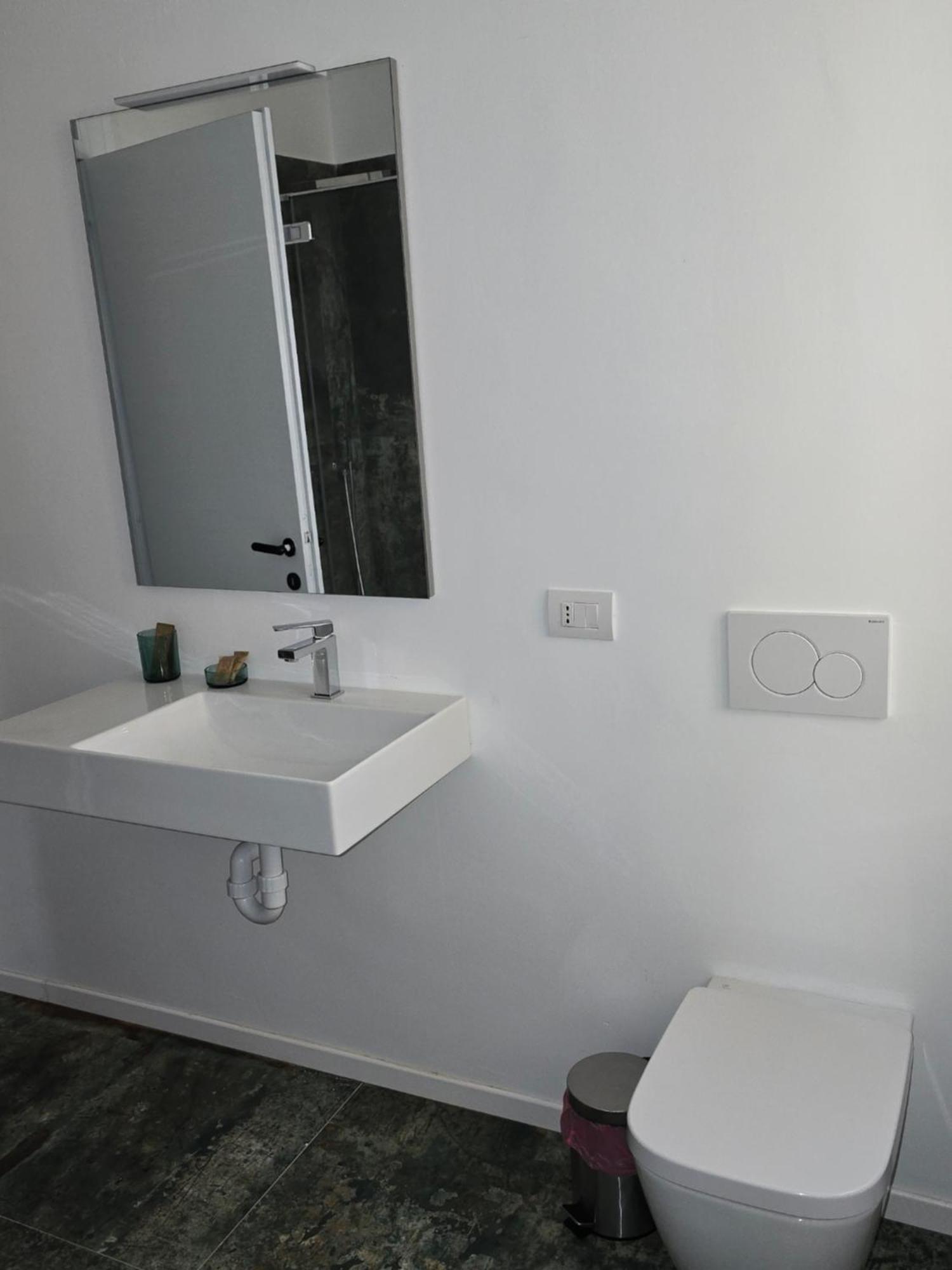 La Torretta Apartment Пескьера-дель-Гарда Экстерьер фото